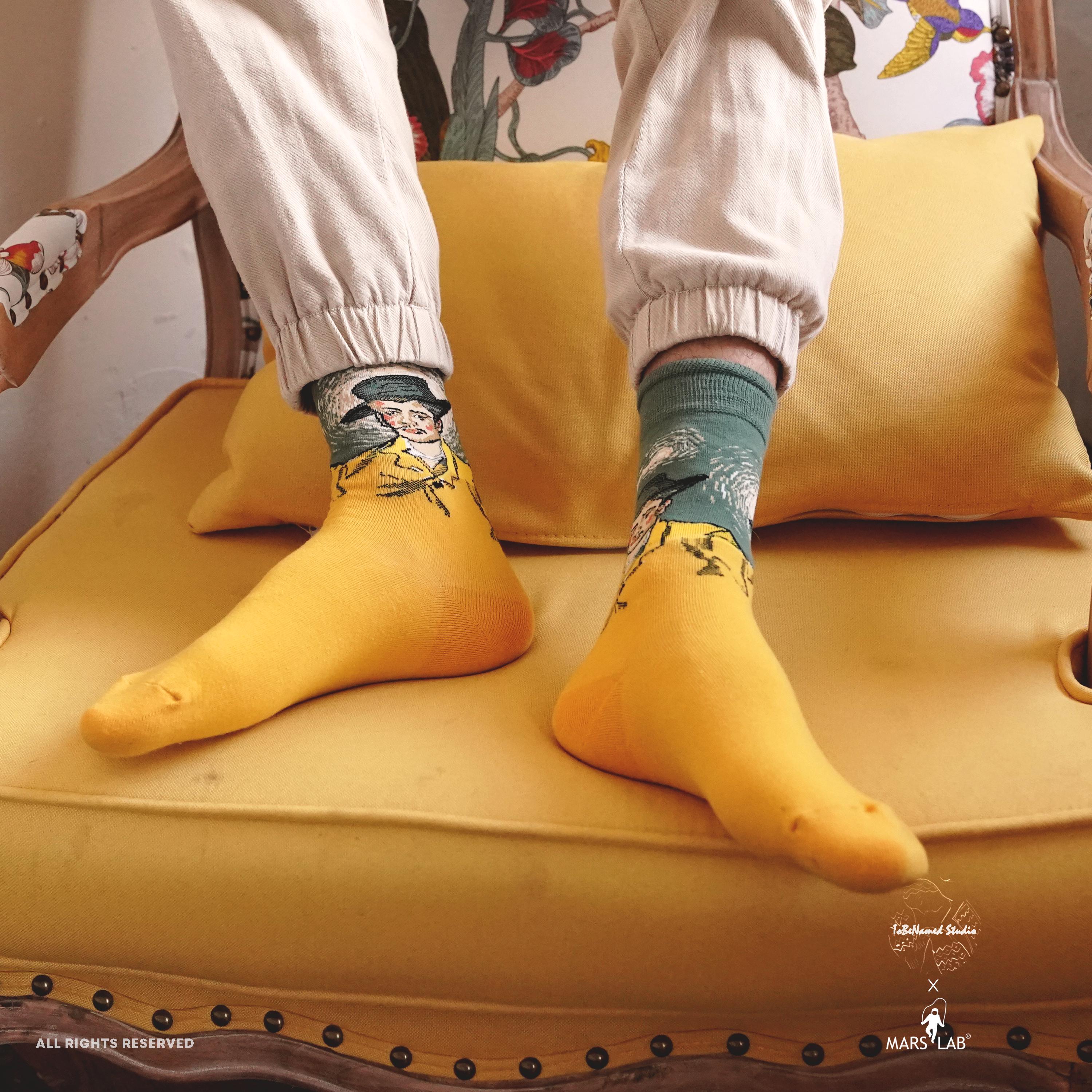 GOLDEN ARMAND Socks
