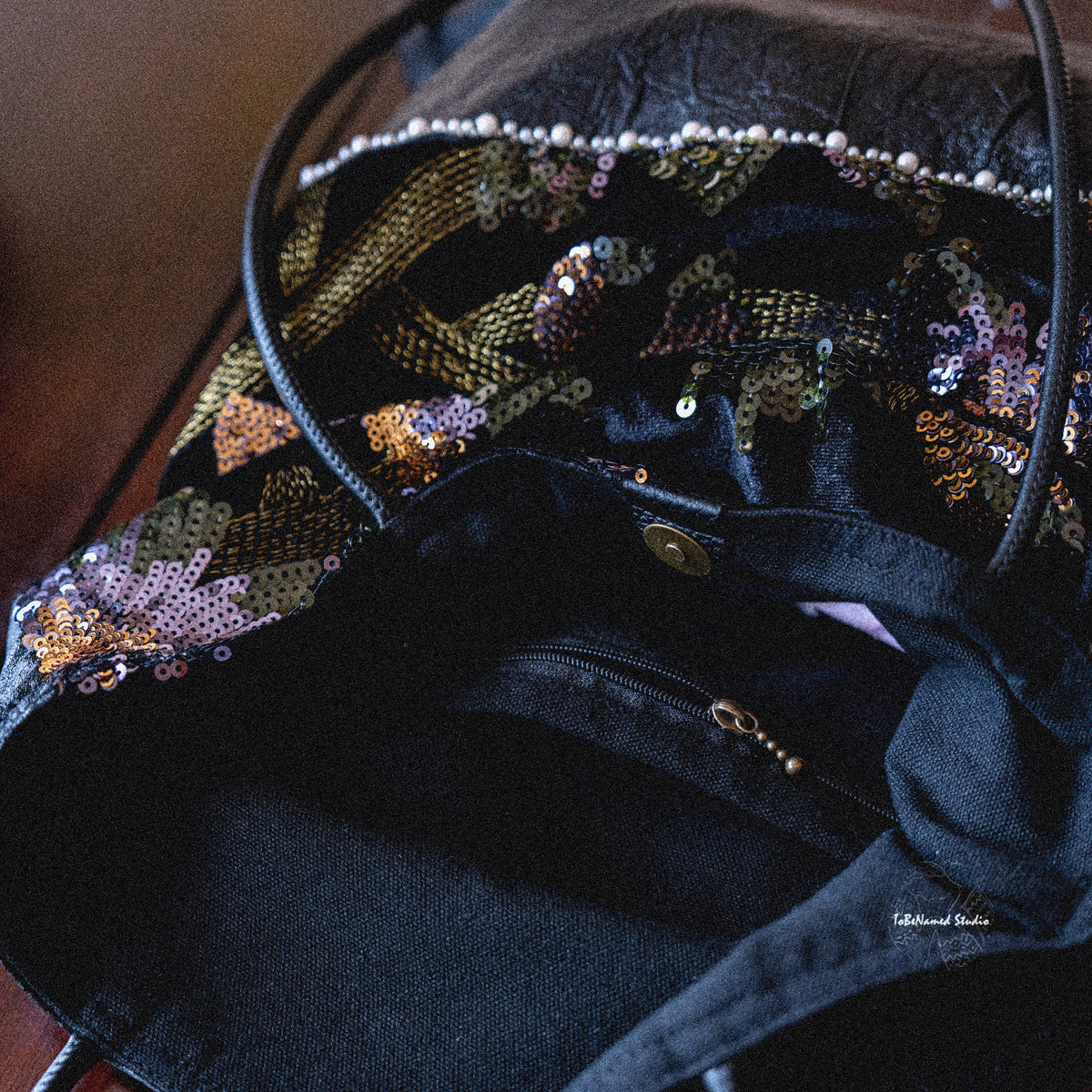 VIOLET NOCTURNE Shoulder Bag