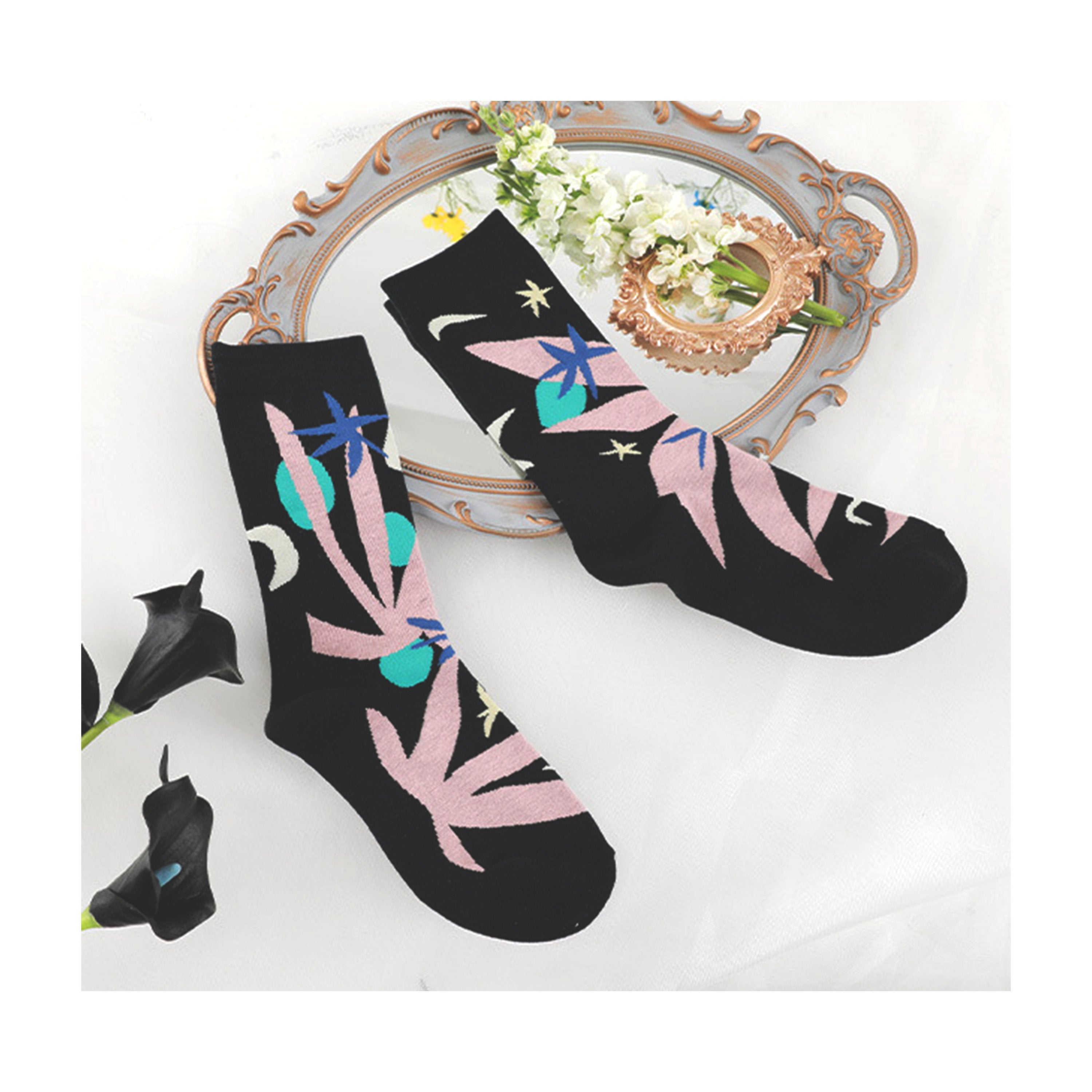 DANCING LEAVES Socks