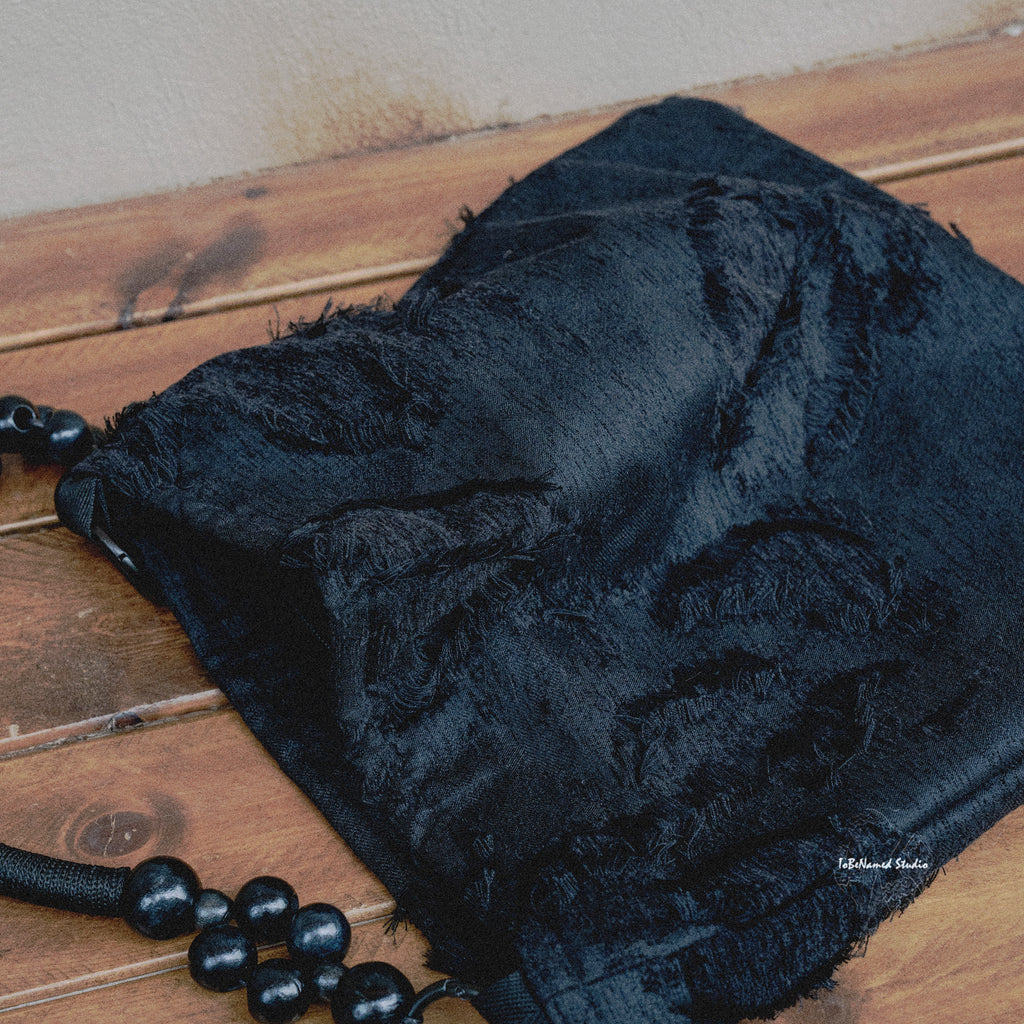 SHADES of KURO Tote