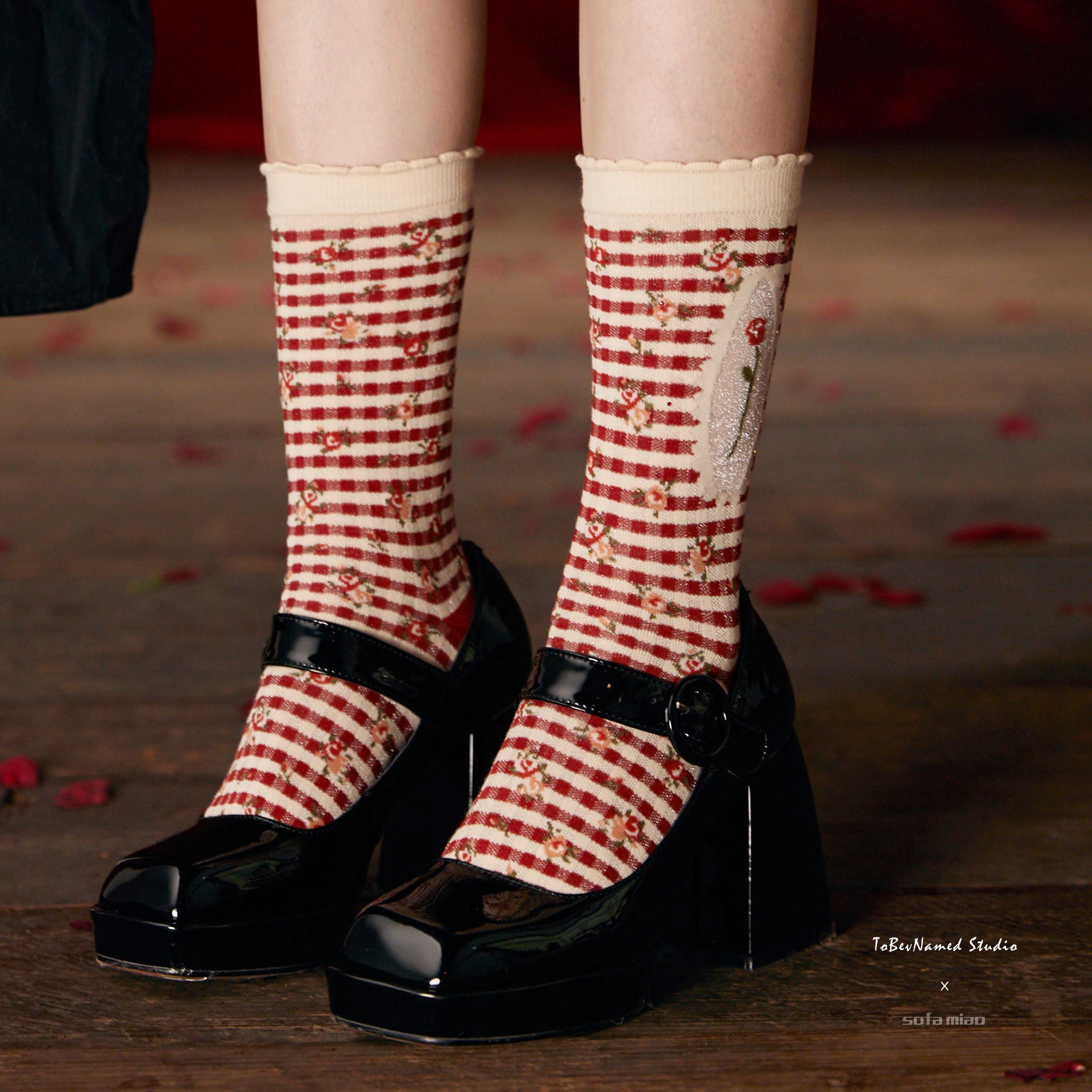 FROZEN ROSE Socks