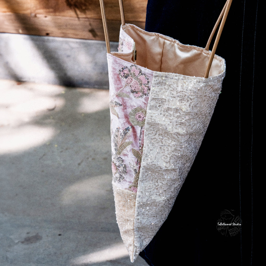 PARISIAN ROSE Sequin Embroidery Shoulder Bag