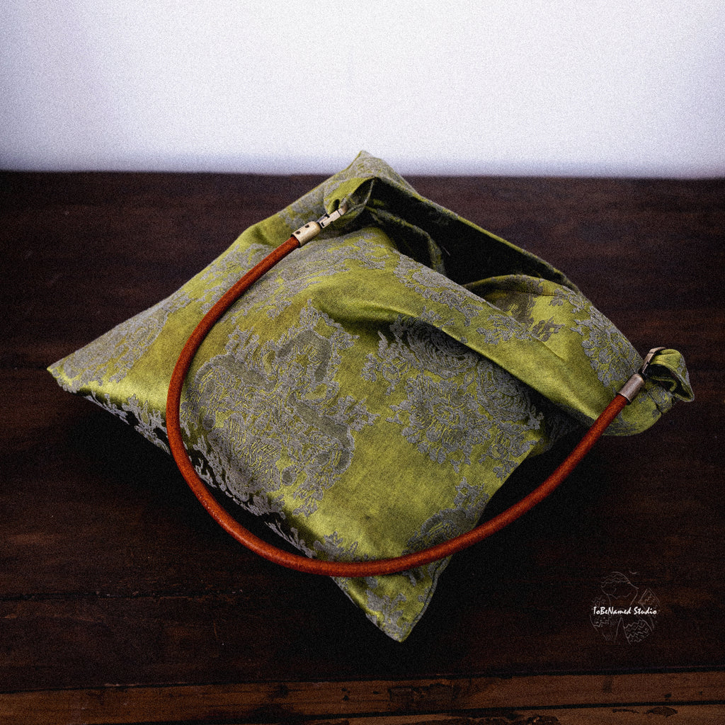 EMPRESS JADE Tote Bag