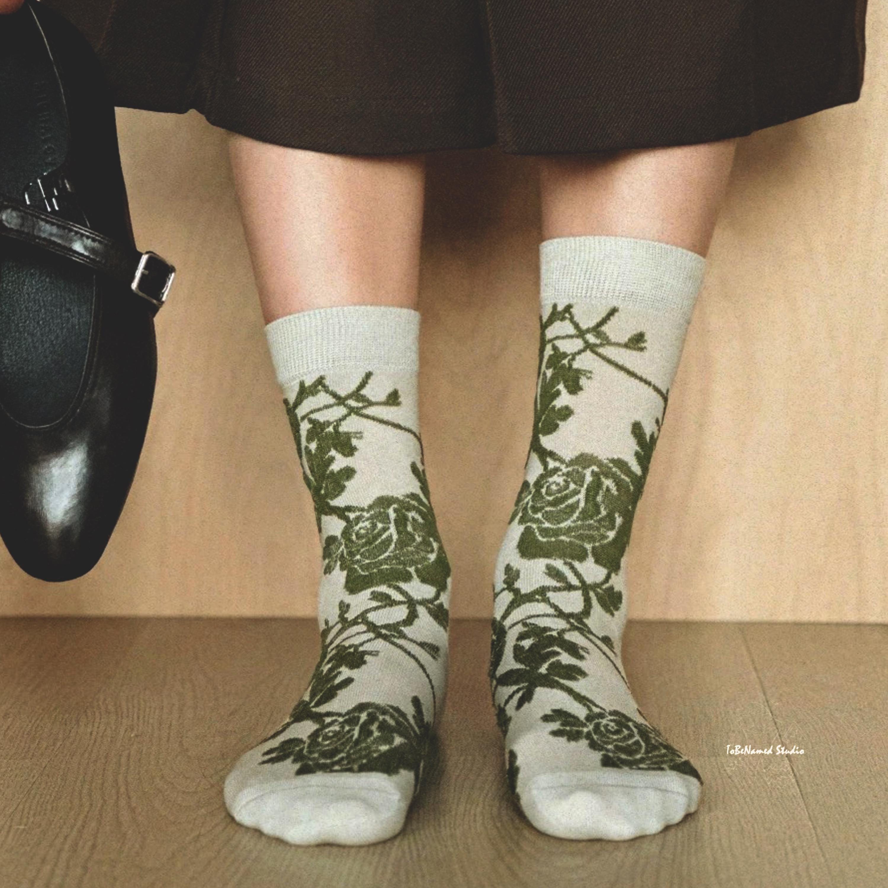 ENCHANTED VINES Socks