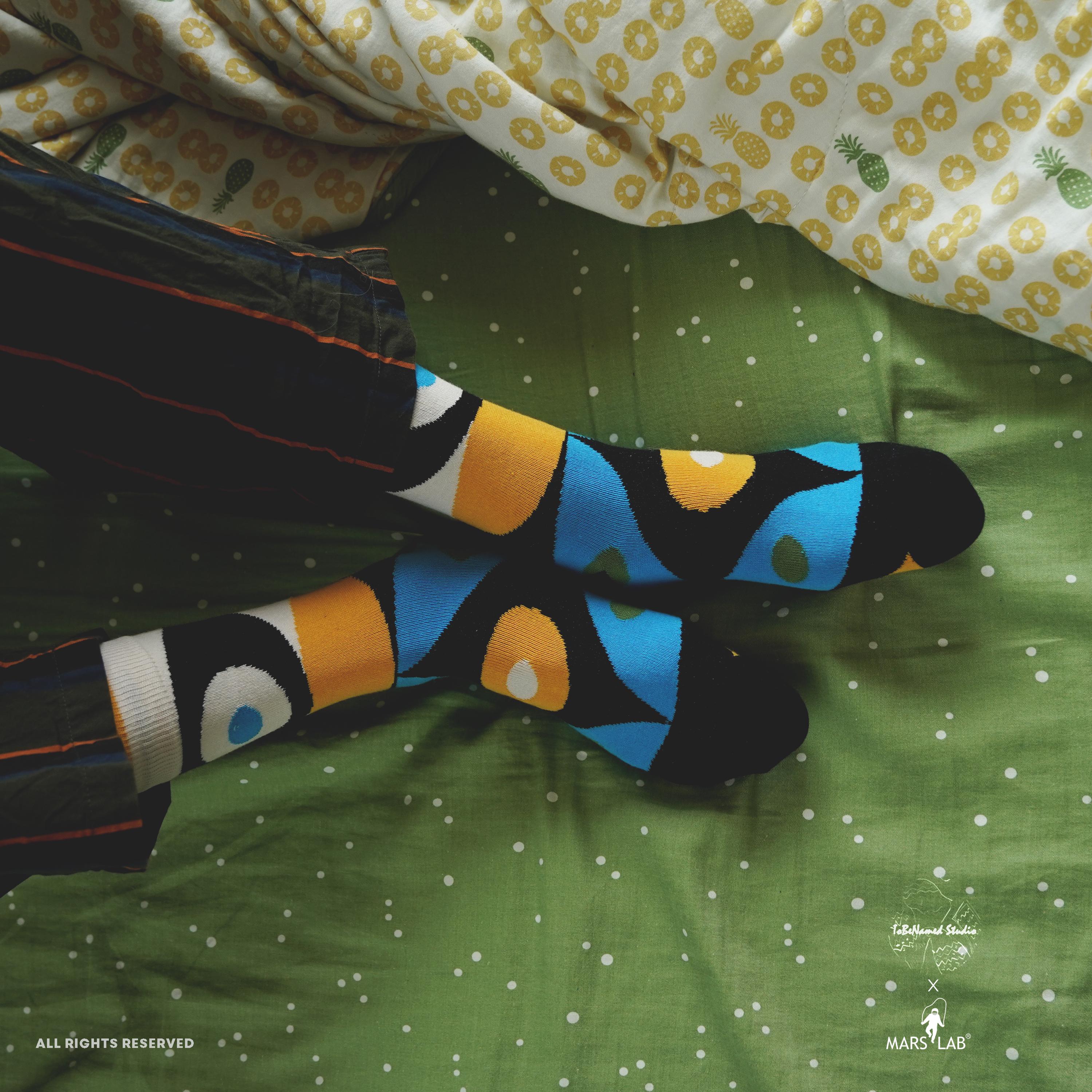 WONDER CELL Socks