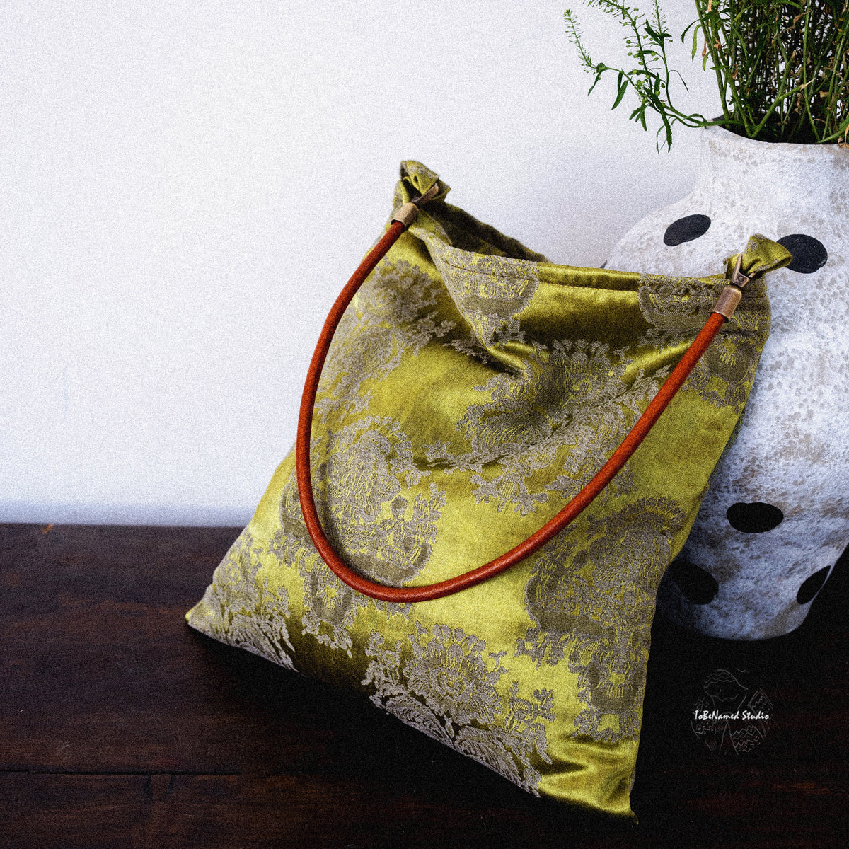 EMPRESS JADE Tote Bag