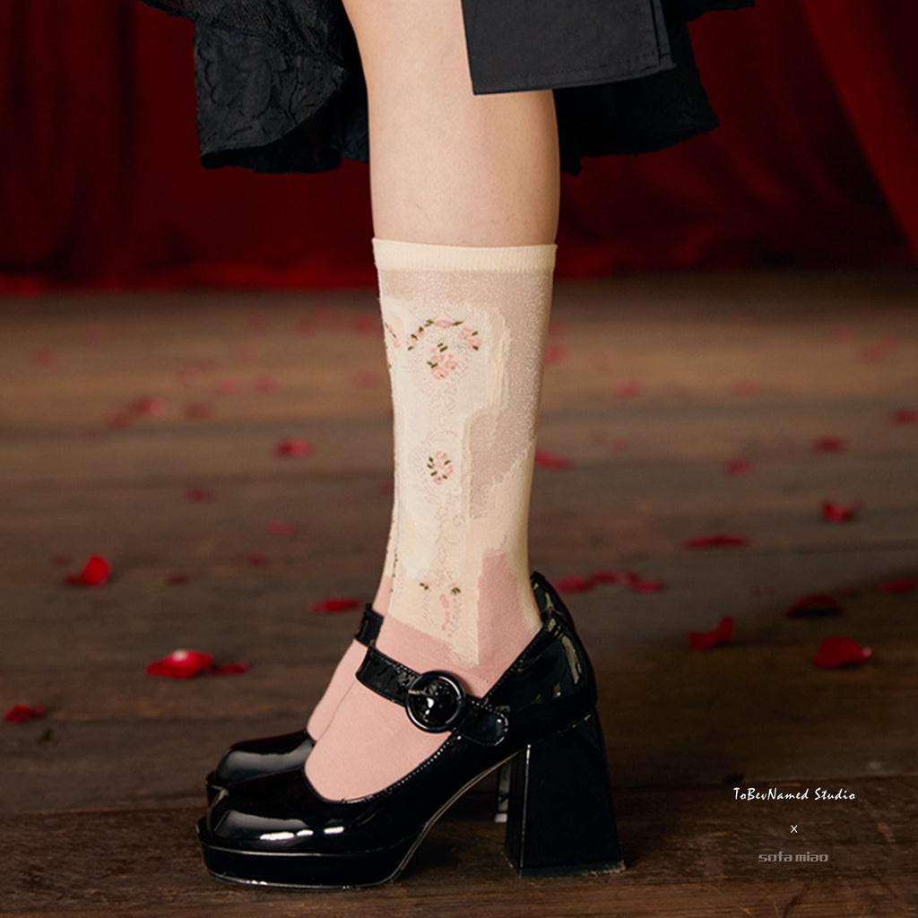 FLOURISH IN RUINS Socks