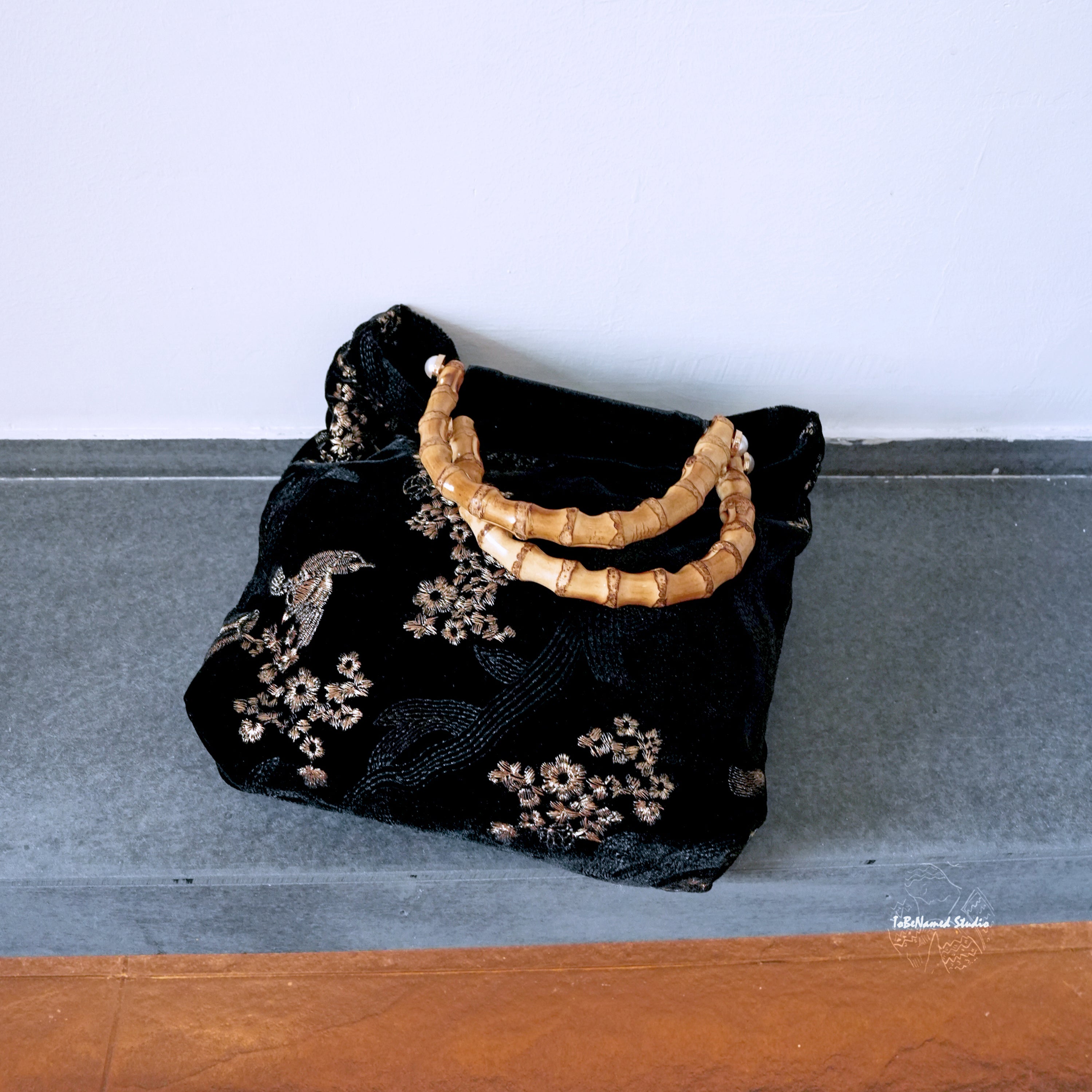 GILDED NIGHTINGALE Handbag