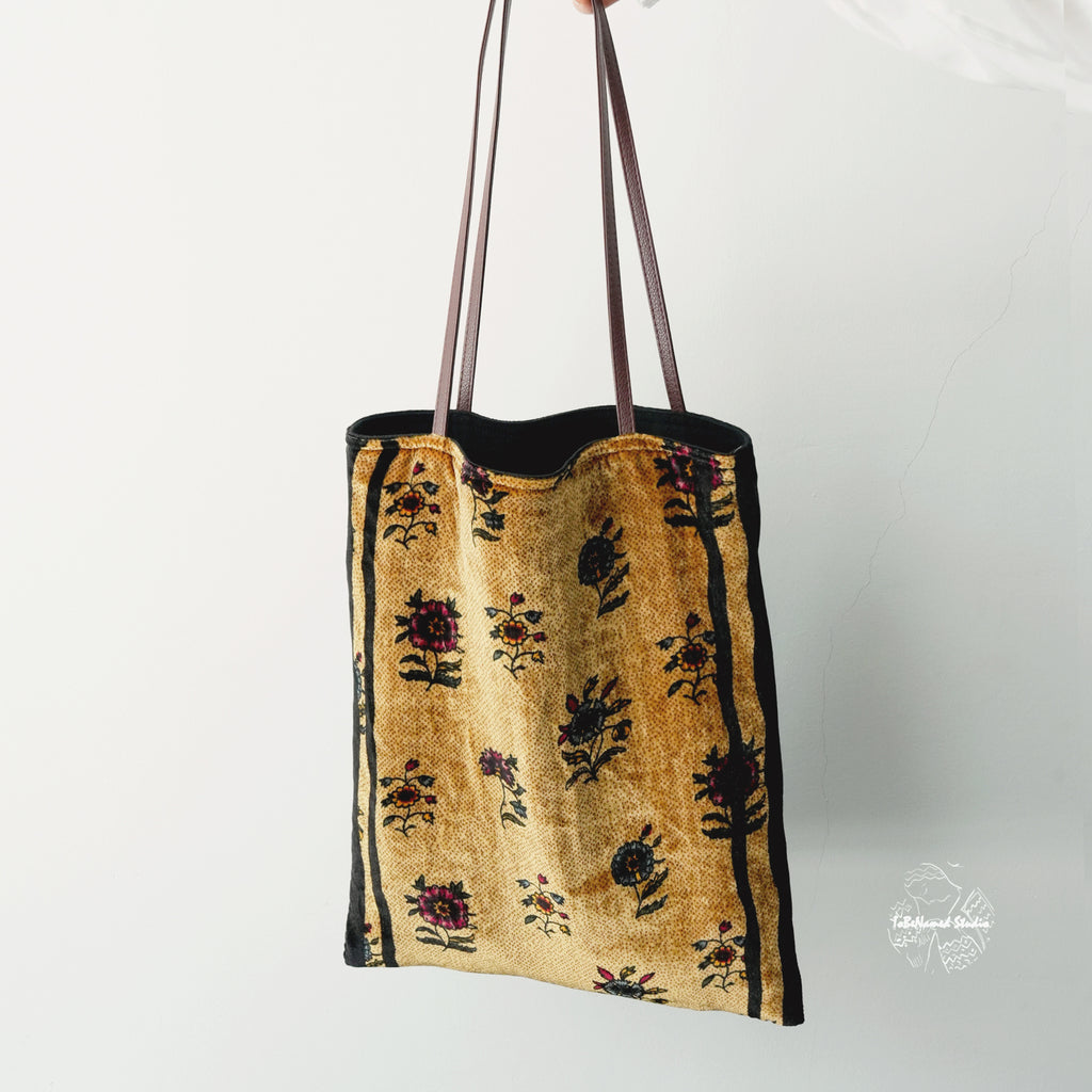 FALL in PARIS Tote Bag