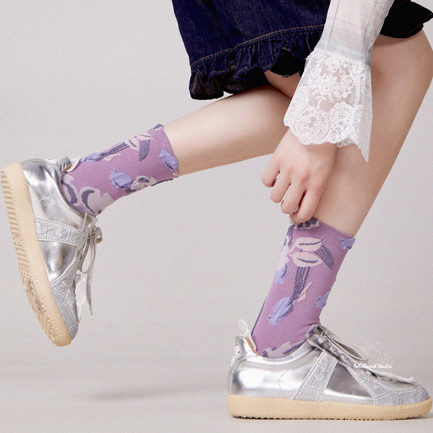 MOONLIT IRIS Socks