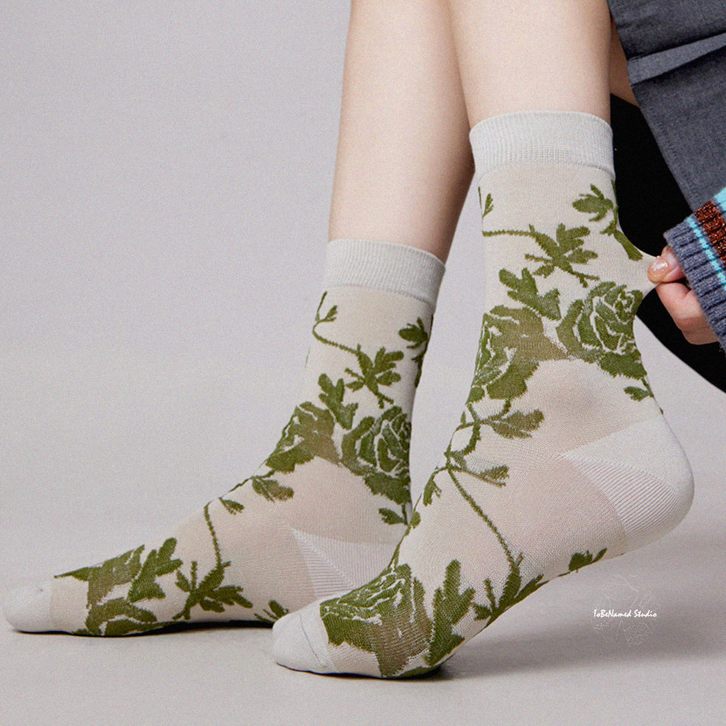 ENCHANTED VINES Socks